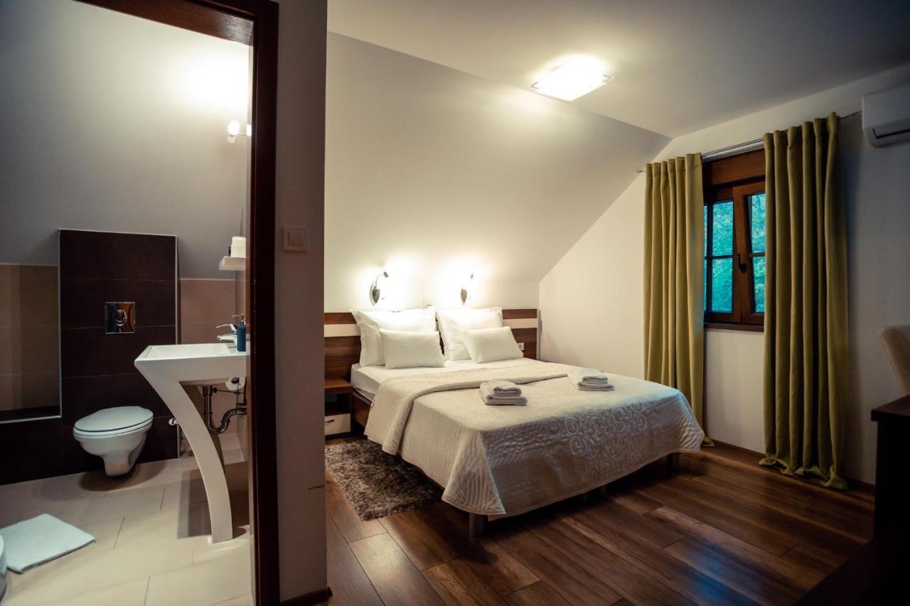 Golden Lakes Rooms Plitvicka Jezera Exterior foto